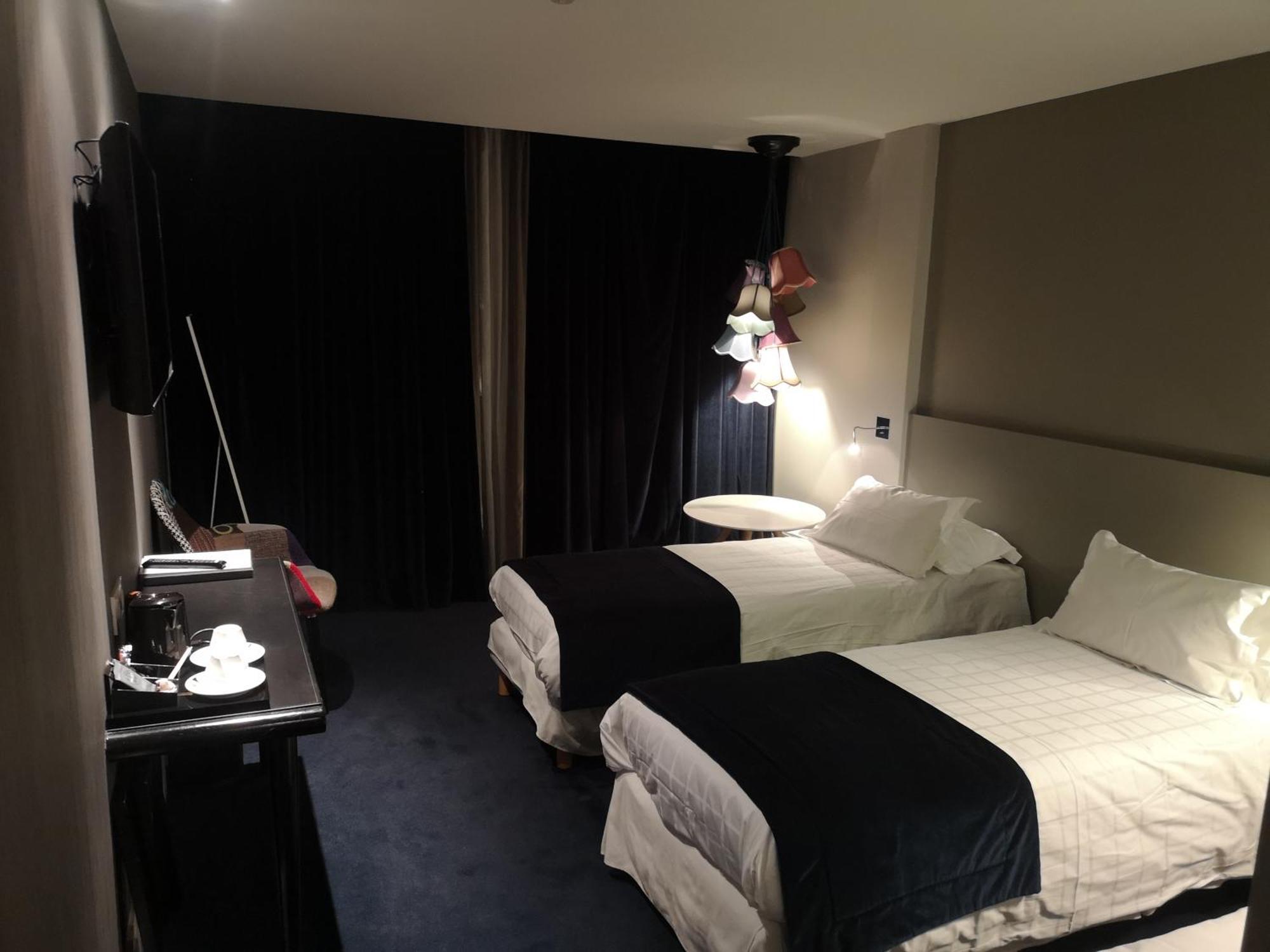 Hotel Le Cinq Hyper - Centre Σαμπερί Εξωτερικό φωτογραφία